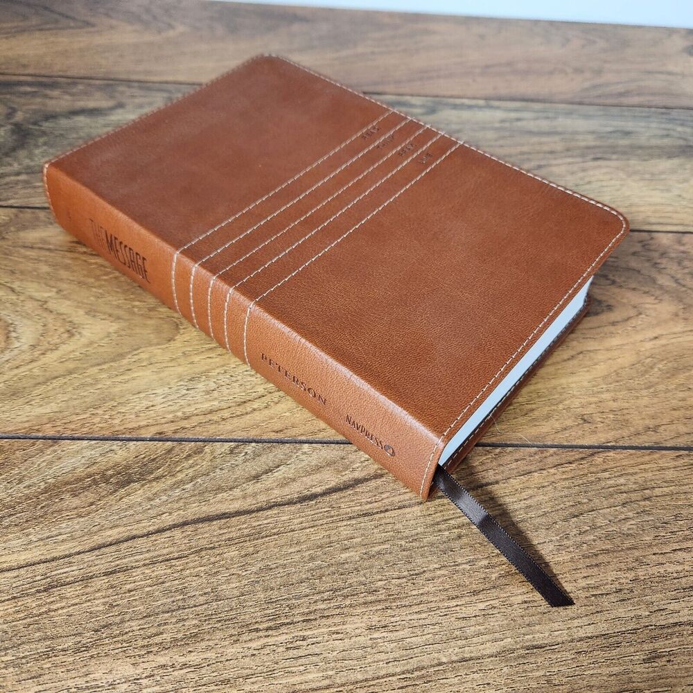 The Message Personal Size: With Topical Concordance - Peterson NAVPRESS